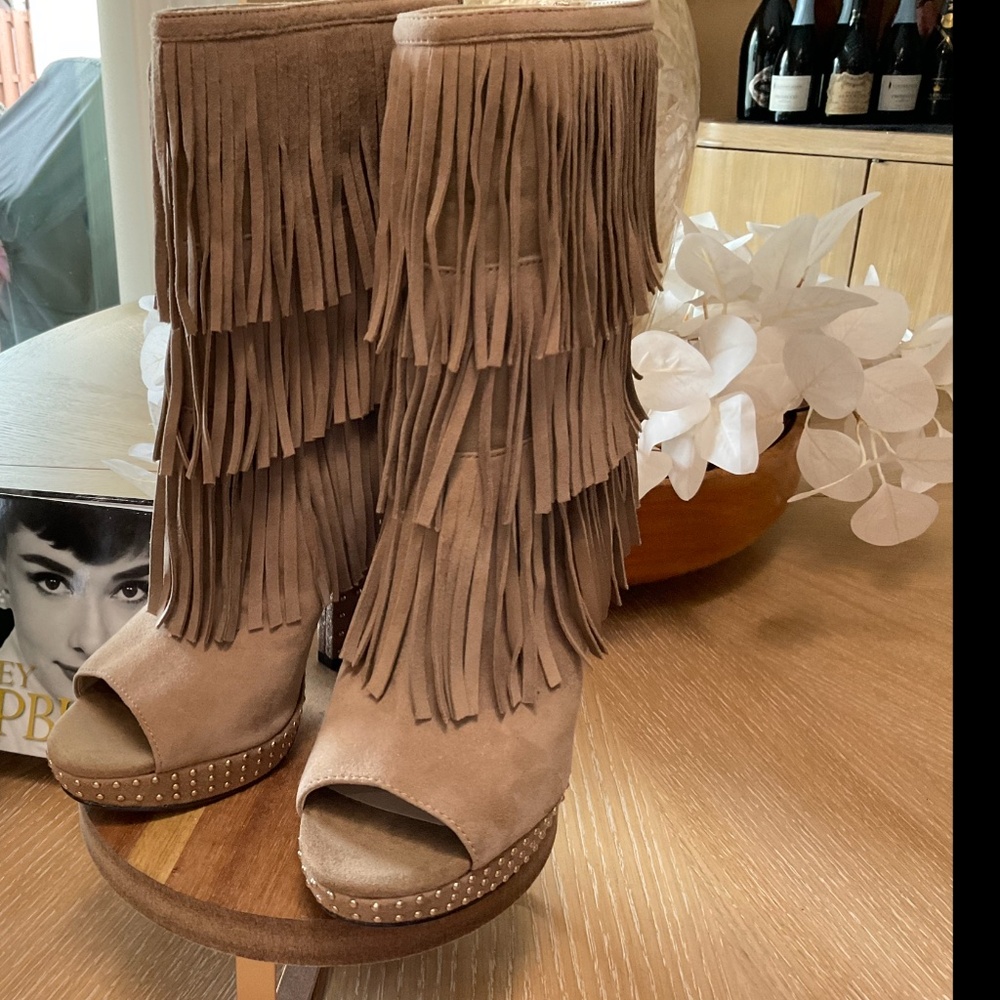 Fringe Flore Designer Boots Platform  - Stunning Enzo Angiolini